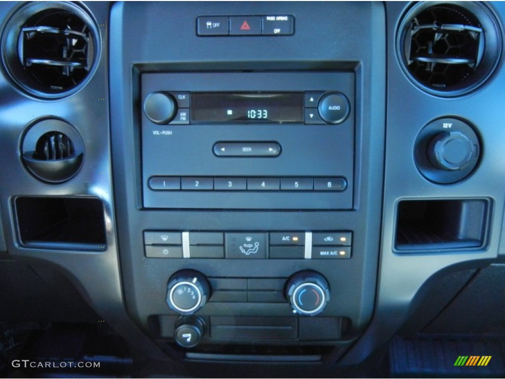 2011 Ford F150 XL SuperCab Controls Photos