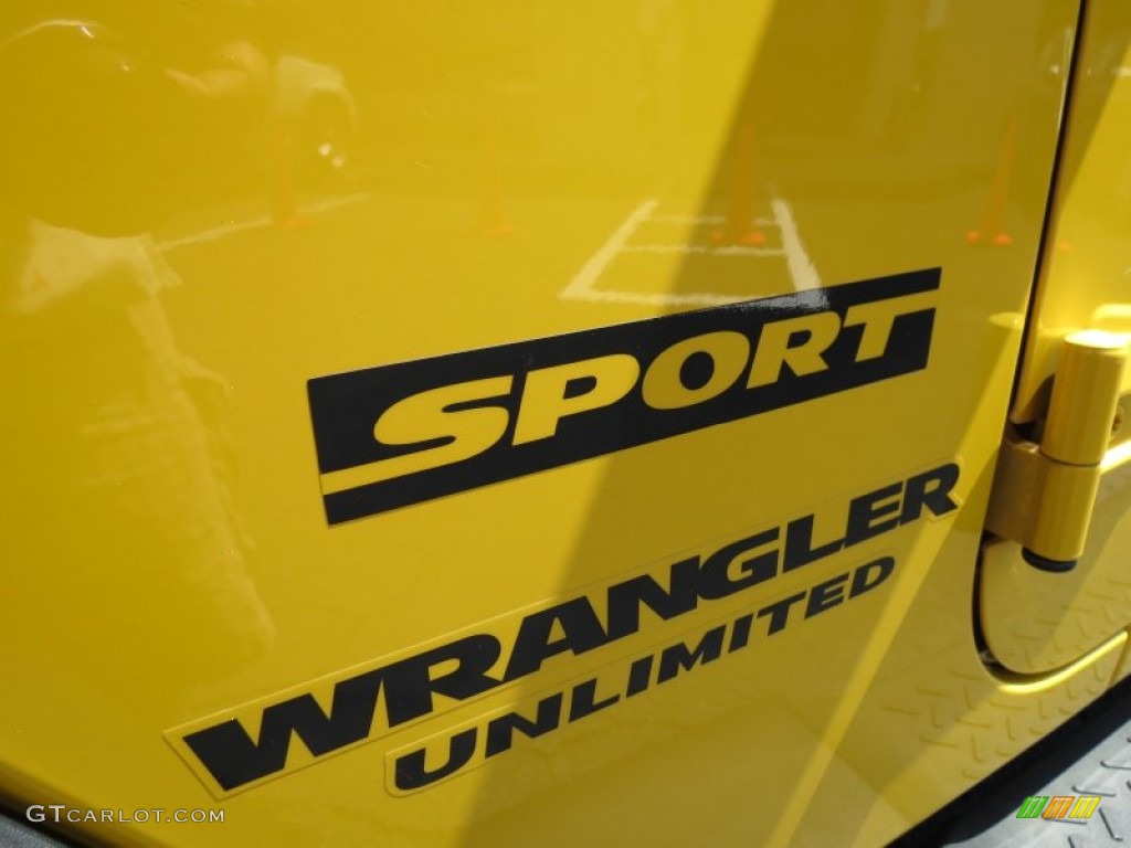 2011 Wrangler Unlimited Sport 4x4 - Detonator Yellow / Black photo #10