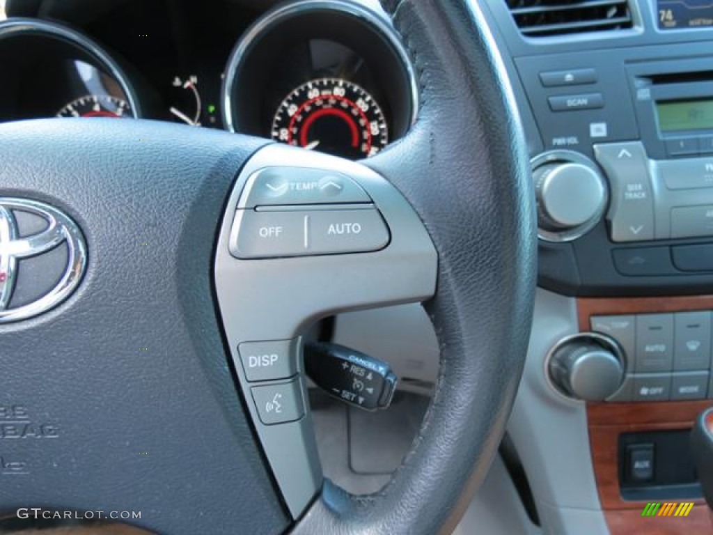 2010 Toyota Highlander Limited Controls Photo #81049471