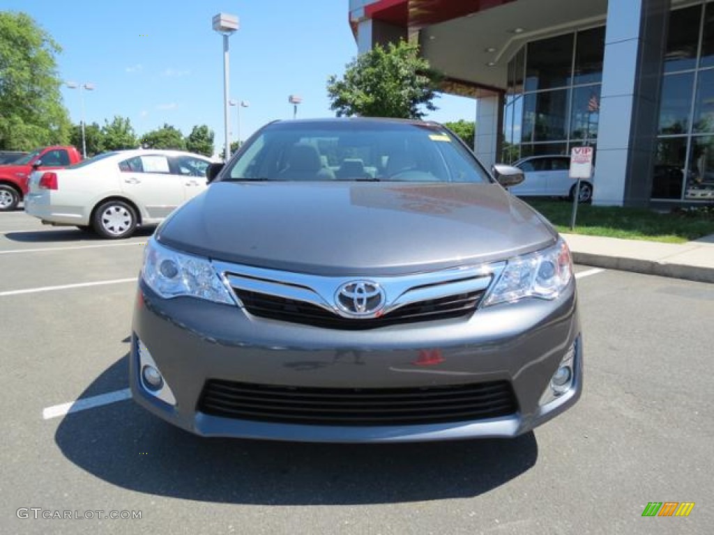 2013 Camry XLE - Magnetic Gray Metallic / Ash photo #2