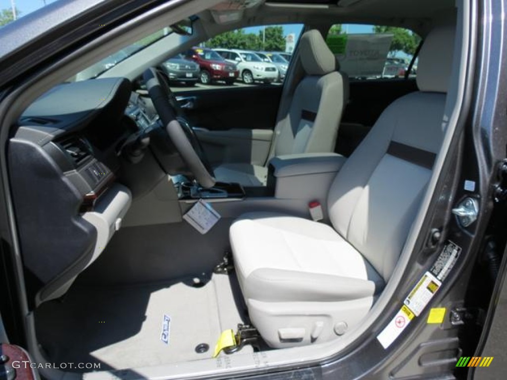 2013 Camry XLE - Magnetic Gray Metallic / Ash photo #7