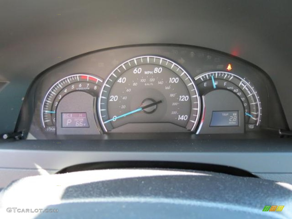 2013 Camry XLE - Magnetic Gray Metallic / Ash photo #10