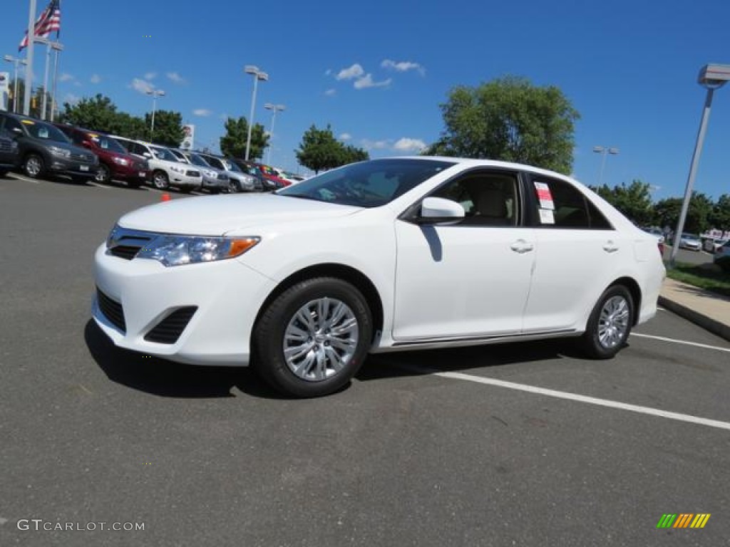 2013 Camry LE - Super White / Ivory photo #3