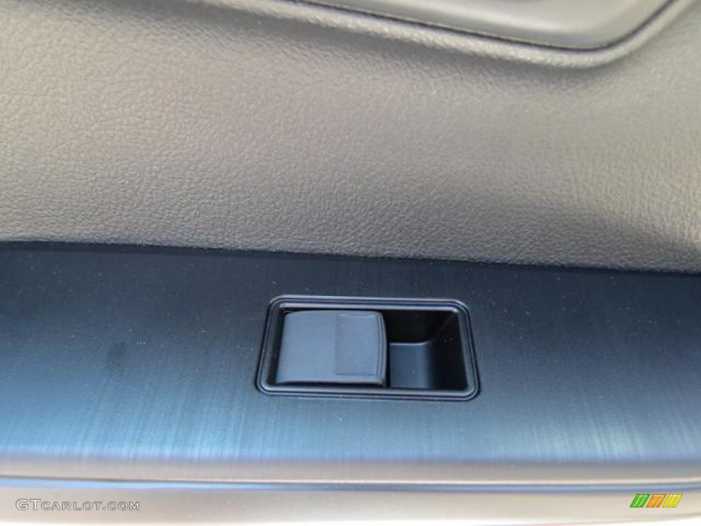 2013 Camry LE - Super White / Ivory photo #6