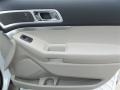 2013 White Platinum Tri-Coat Ford Explorer XLT  photo #15
