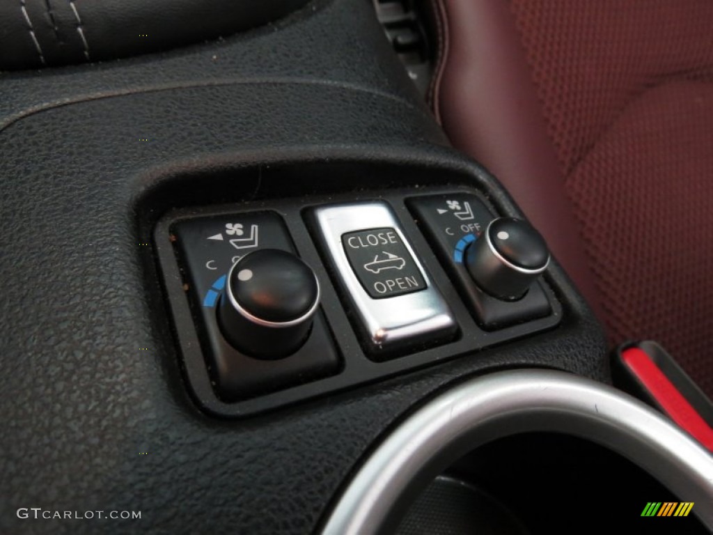 2010 Nissan 370Z Touring Roadster Controls Photo #81053847