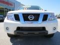 2013 Glacier White Nissan Frontier SV V6 Crew Cab  photo #8