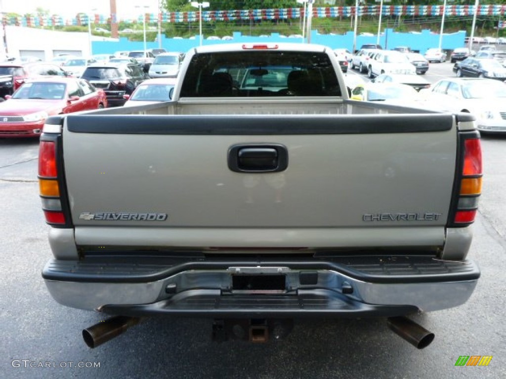 2003 Silverado 3500 LS Extended Cab 4x4 Dually - Light Pewter Metallic / Dark Charcoal photo #12