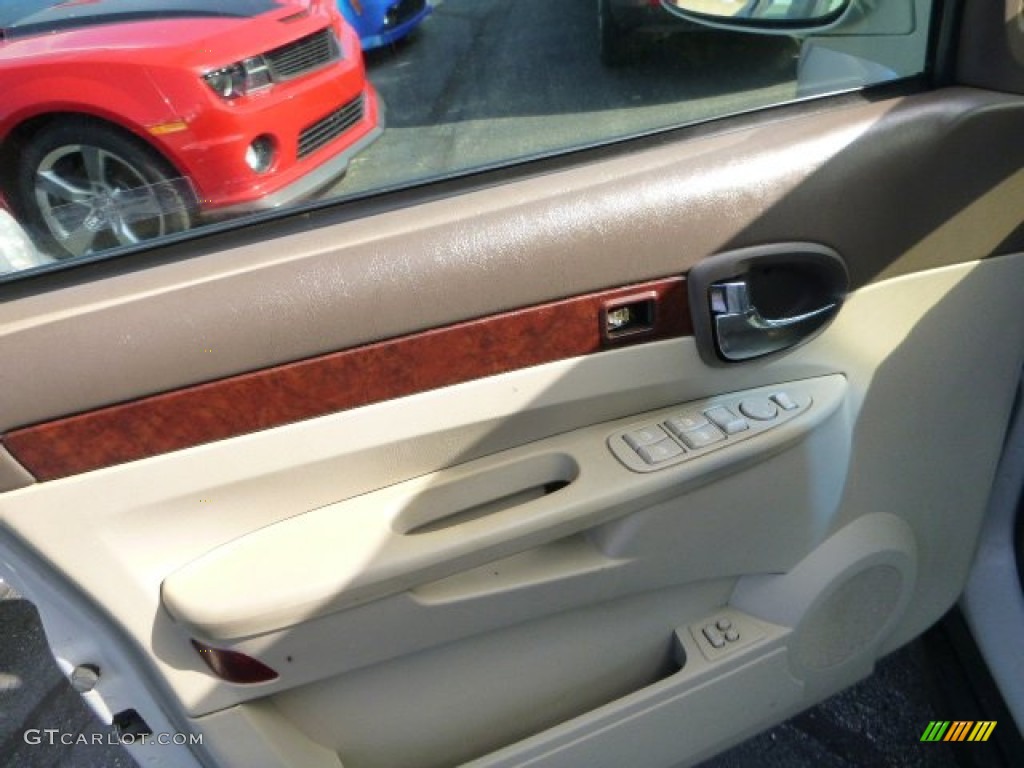 2005 Buick Rendezvous Ultra AWD Light Neutral Door Panel Photo #81062765