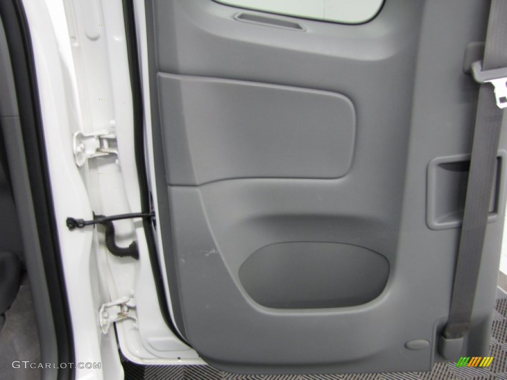 2009 Tacoma V6 TRD Sport Access Cab 4x4 - Super White / Graphite Gray photo #13