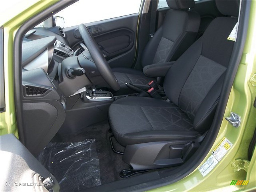 2013 Fiesta SE Sedan - Lime Squeeze / Charcoal Black photo #23