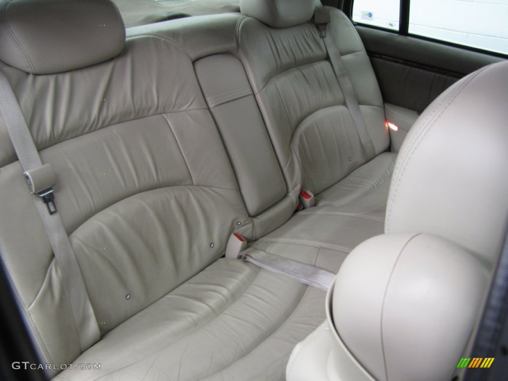 2003 Park Avenue Ultra - White Diamond / Shale photo #8