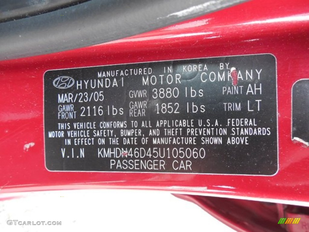 2005 Elantra GT Sedan - Electric Red Metallic / Gray photo #9