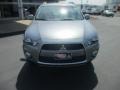 Mercury Gray Pearl - Outlander SE Photo No. 2
