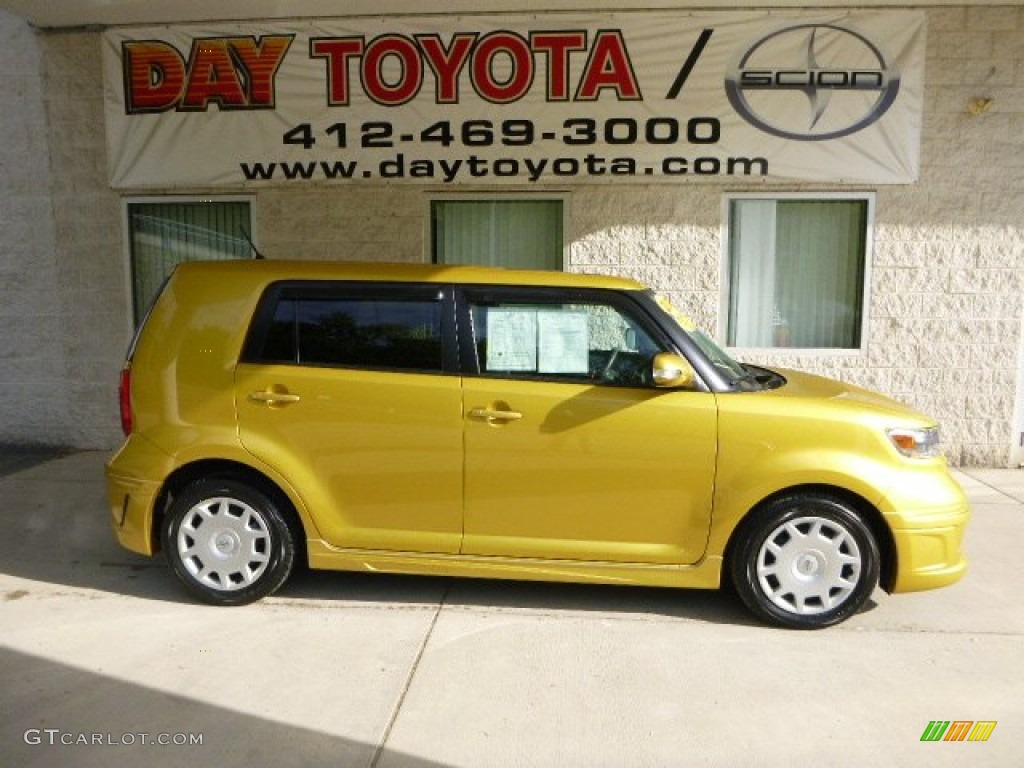 2008 xB Release Series 5.0 - Gold Rush Mica / Dark Gray photo #1