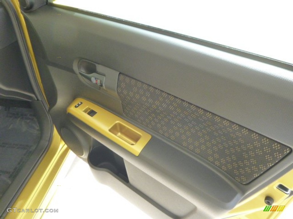 2008 Scion xB Release Series 5.0 Dark Gray Door Panel Photo #81073731