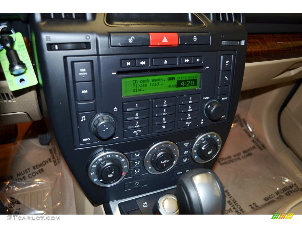 2008 Land Rover LR2 SE Controls Photo #81073809