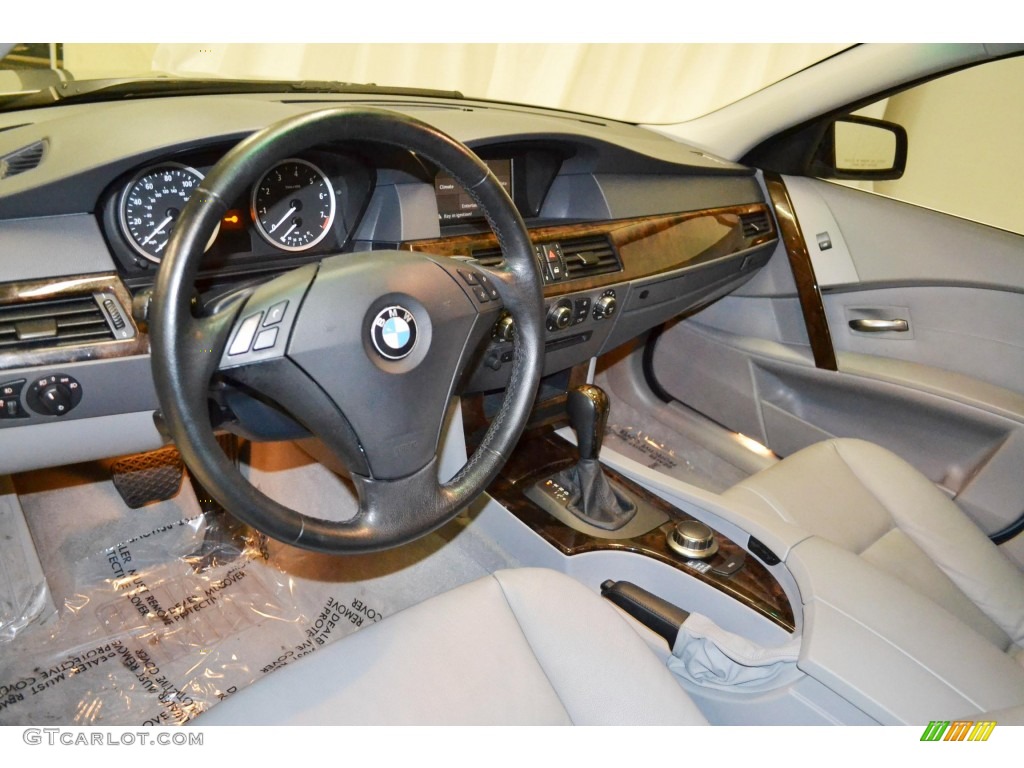 Grey Interior 2006 BMW 5 Series 530i Sedan Photo #81074001