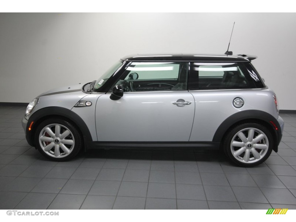Pure Silver Metallic 2009 Mini Cooper John Cooper Works Hardtop Exterior Photo #81074361