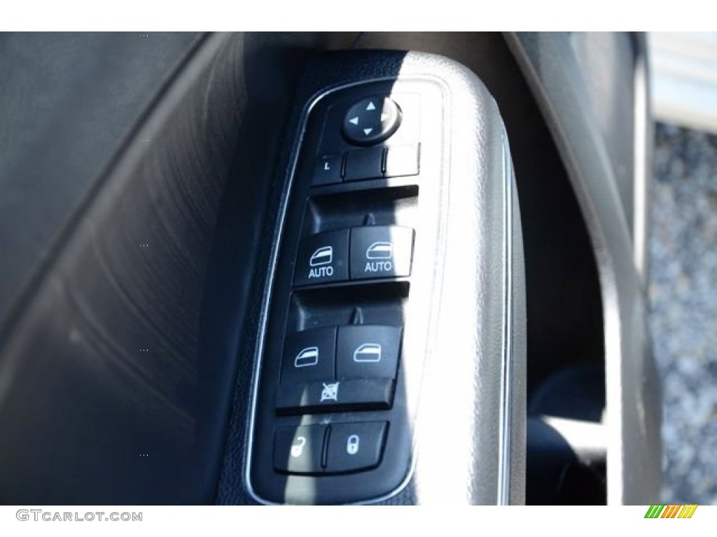 2012 Charger SE - Bright White / Black photo #17