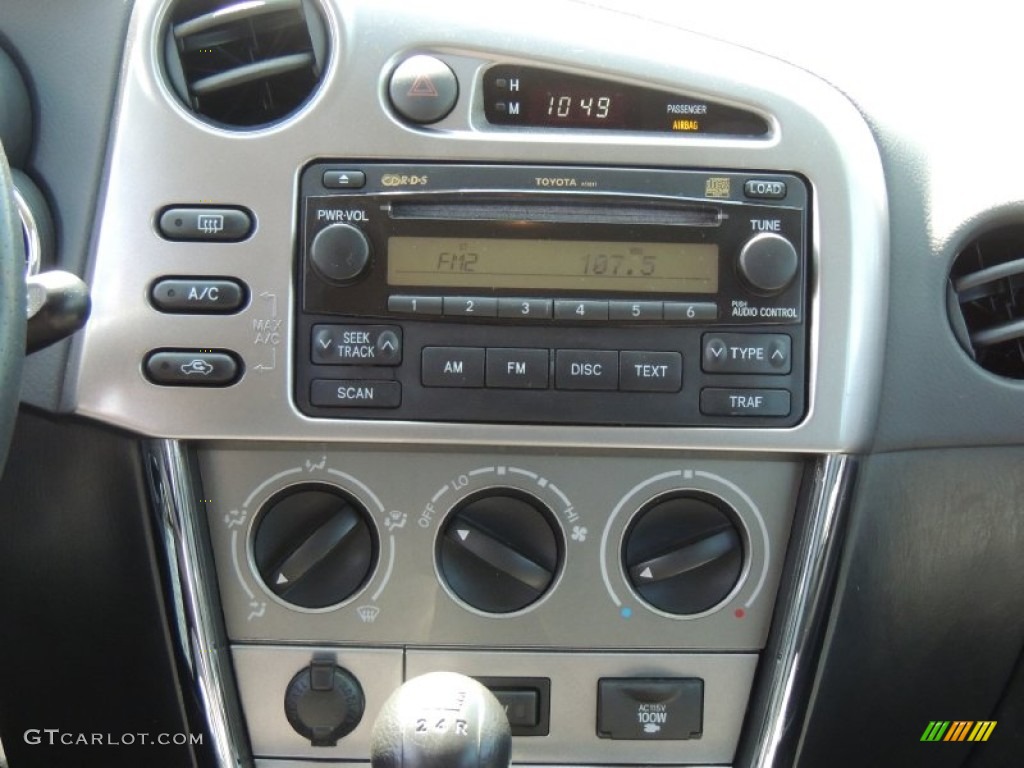 2005 Matrix XR - Cosmic Blue Metallic / Stone Gray photo #11