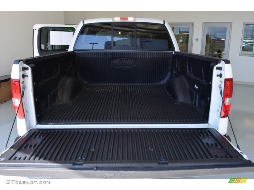 2006 F150 Lariat SuperCrew 4x4 - Oxford White / Black photo #18