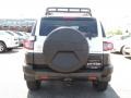 Iceberg White - FJ Cruiser 4WD Photo No. 5