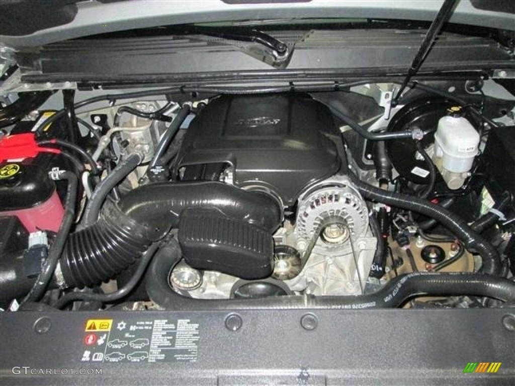 2013 Chevrolet Suburban LT Engine Photos | GTCarLot.com