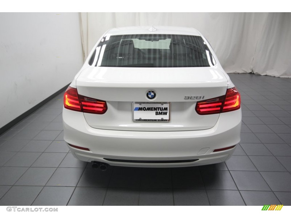 2013 3 Series 328i Sedan - Alpine White / Black photo #10