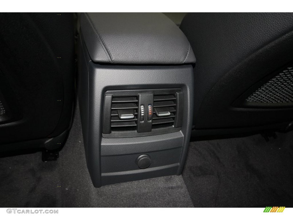 2013 3 Series 328i Sedan - Alpine White / Black photo #30