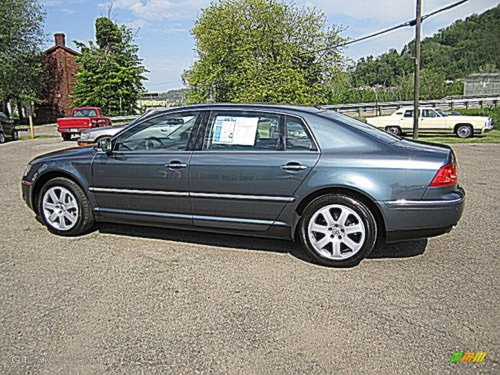 2004 Phaeton V8 4Motion Sedan - Coucou Grey / Anthracite photo #3