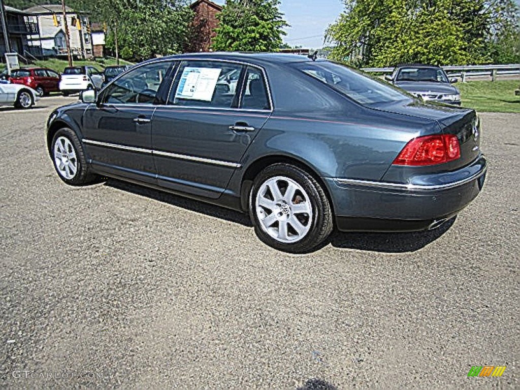 2004 Phaeton V8 4Motion Sedan - Coucou Grey / Anthracite photo #4