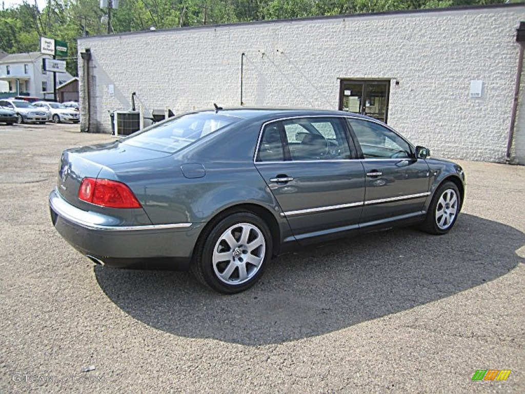 2004 Phaeton V8 4Motion Sedan - Coucou Grey / Anthracite photo #8