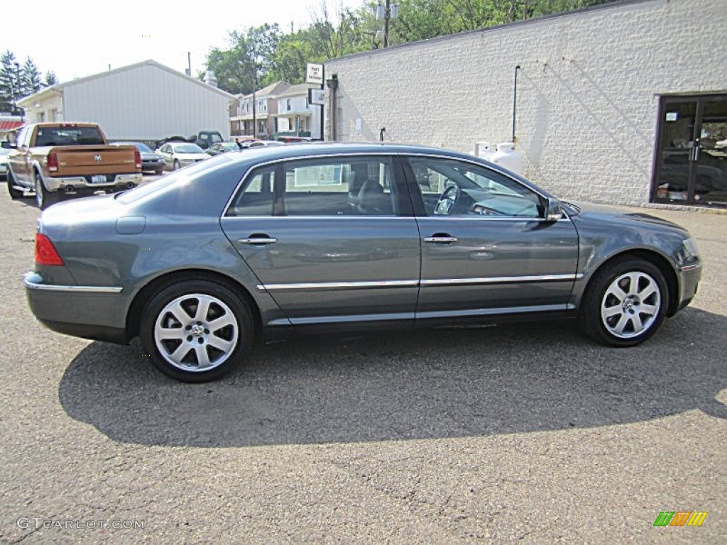 2004 Phaeton V8 4Motion Sedan - Coucou Grey / Anthracite photo #9