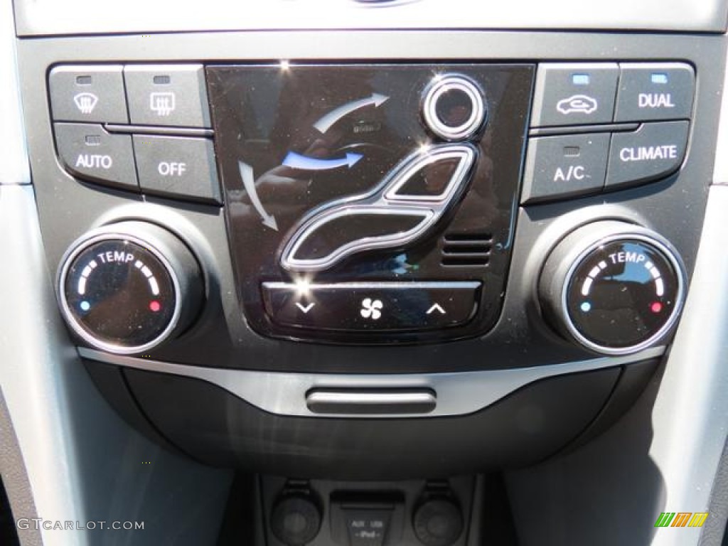 2013 Hyundai Sonata Limited Controls Photo #81084209