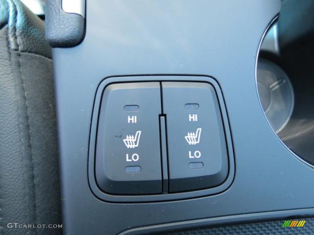 2013 Hyundai Sonata Limited Controls Photo #81084248