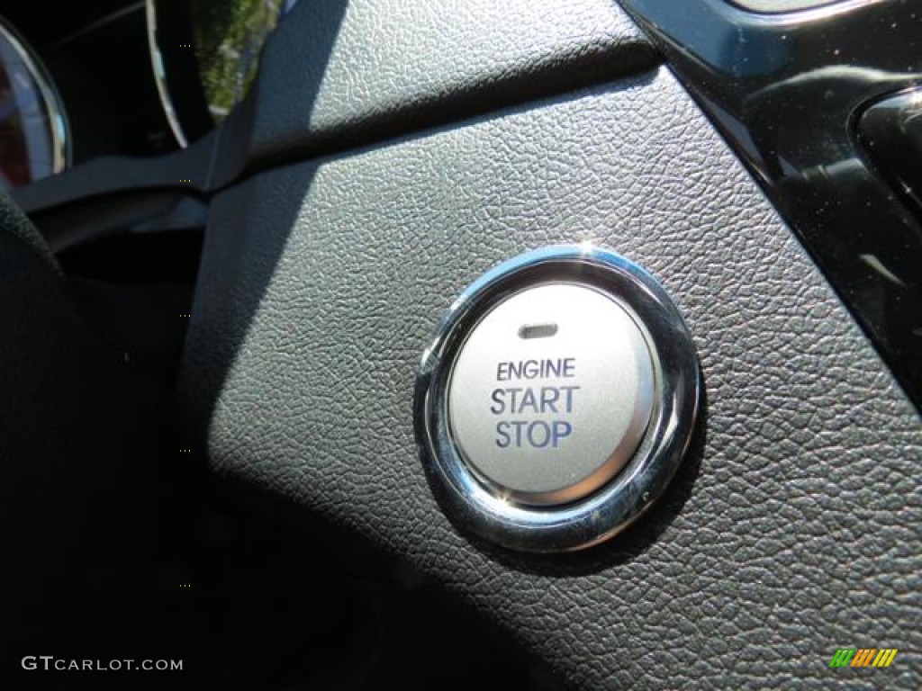 2013 Hyundai Sonata Limited Controls Photo #81084428