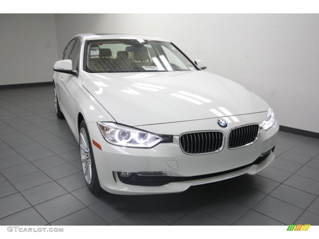 2013 3 Series 328i Sedan - Alpine White / Venetian Beige photo #5