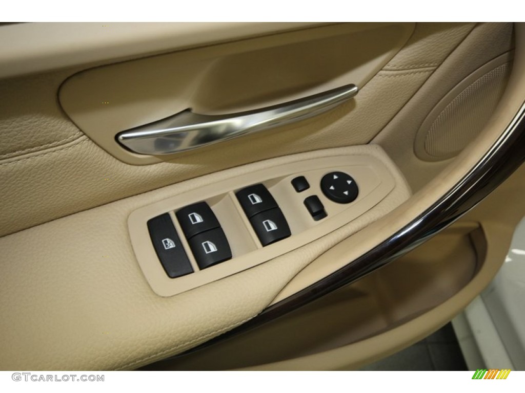2013 BMW 3 Series 328i Sedan Controls Photo #81084838