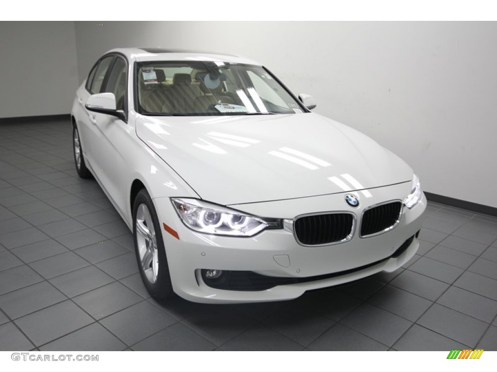 2013 3 Series 328i Sedan - Alpine White / Venetian Beige photo #5