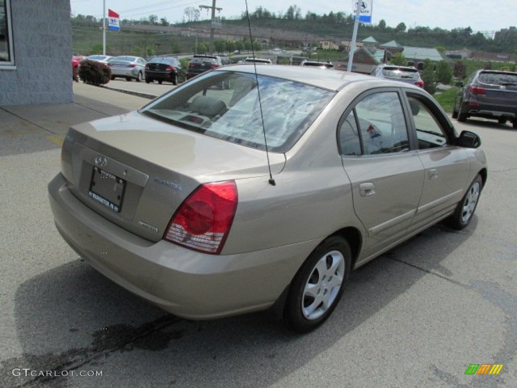 2006 Elantra Limited Sedan - Champagne Beige / Beige photo #9