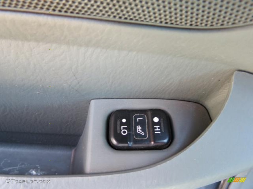 2003 Honda Odyssey EX-L Controls Photo #81089918