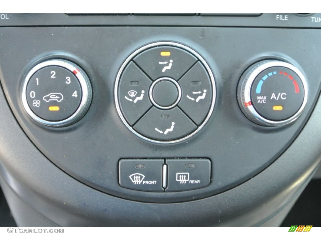 2013 Kia Soul + Controls Photo #81090137