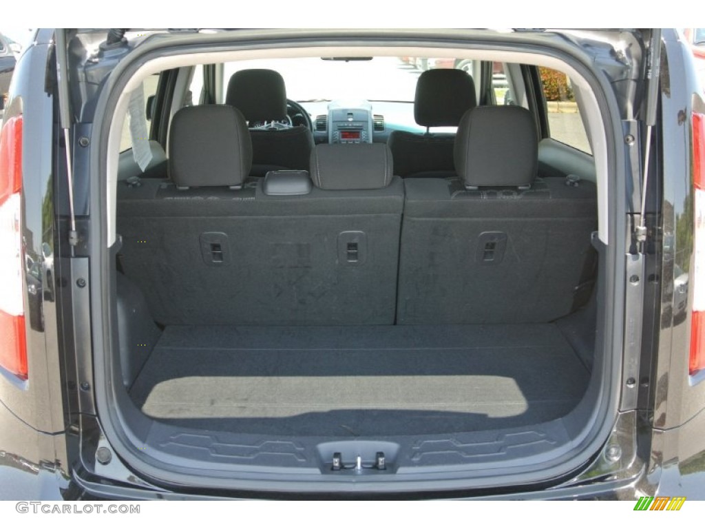 2013 Kia Soul + Trunk Photos