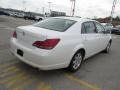 Blizzard White Pearl - Avalon XL Photo No. 9