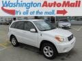 Super White - RAV4 4WD Photo No. 1