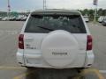Super White - RAV4 4WD Photo No. 7