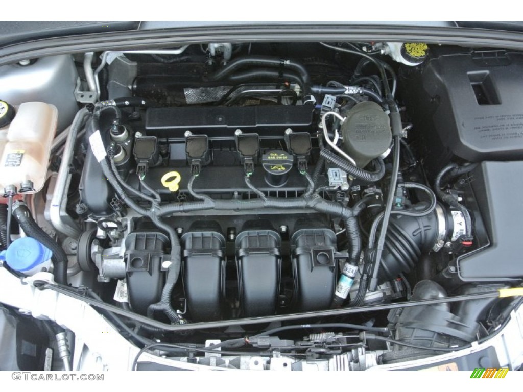 2012 Ford Focus SEL 5-Door Engine Photos