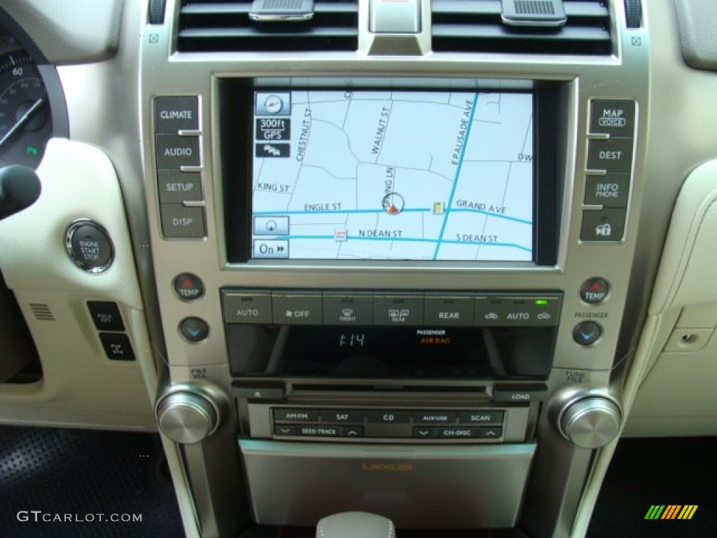 2013 Lexus GX 460 Navigation Photos