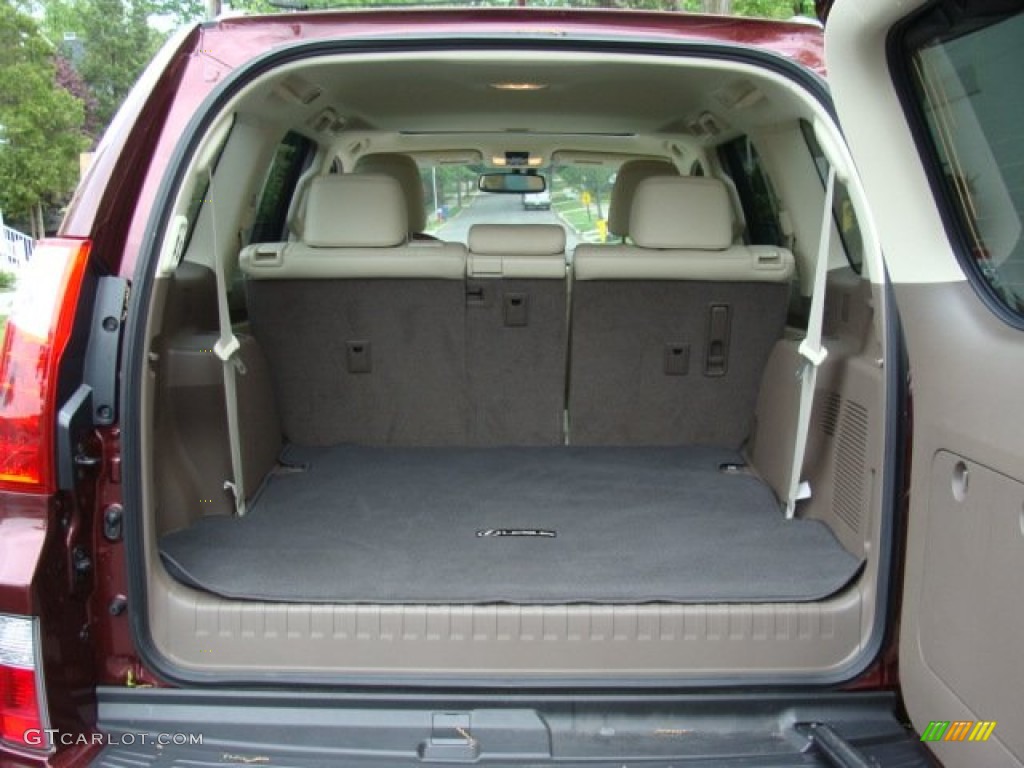 2013 Lexus GX 460 Trunk Photos